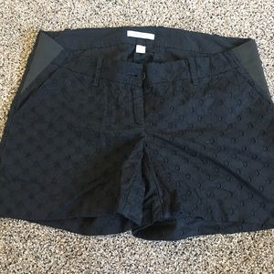 NWOT black maternity shorts Gap